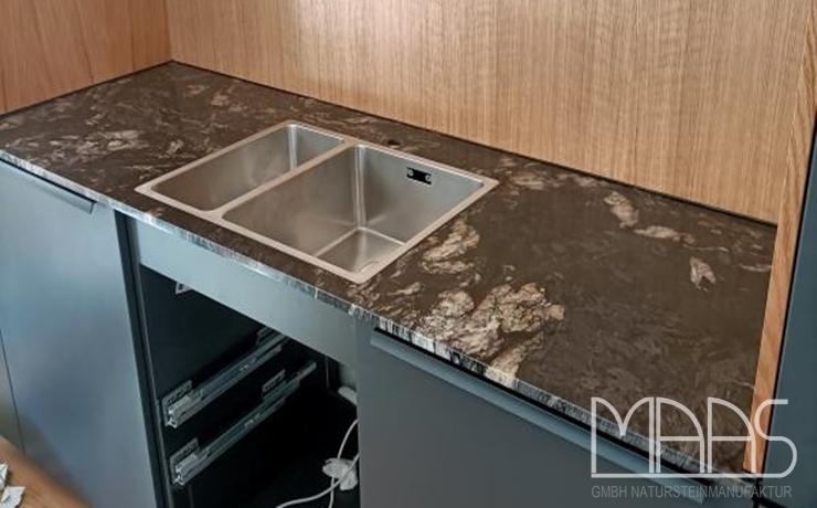 Sinzig Black Cosmic Granit Arbeitsplatten