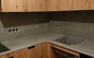 Küche in Tübingen mit Soke Dekton Arbeitsplatten und Rückwänden